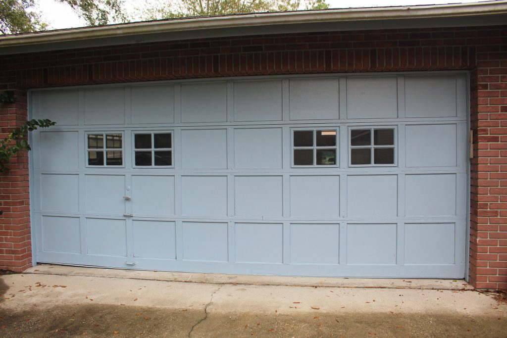 blue garage door photo